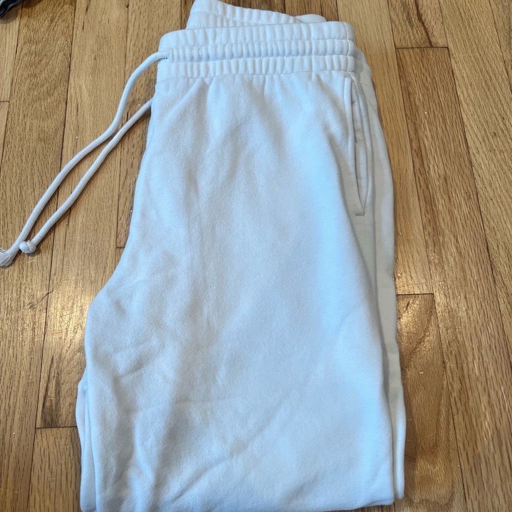 White Aritzia Sweatpants